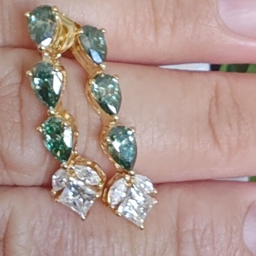 Drop Earrings Gold Green White Moissanite